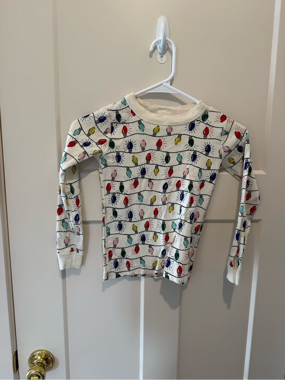 Hanna Andersson Cream Long Sleeve Pajama Set with Multicolor Light Print